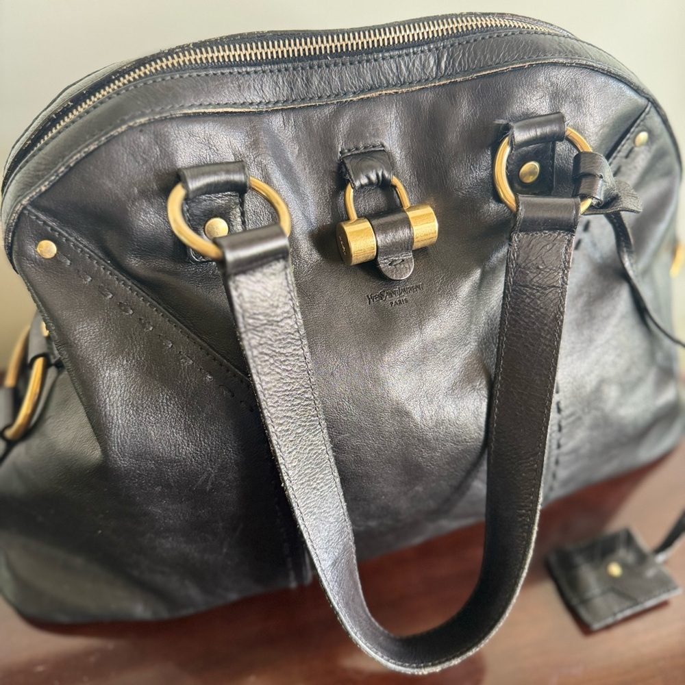 YVES SAINT LAURENT LEATHER MUSE VINTAGE SHOULDER BAG